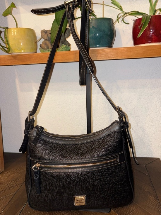 Dooney & Bourke Handbags - LIKE NEW ❤️👝Dooney & Bourke Pebble Grain Small Presley Crossbody Shoulder Bag